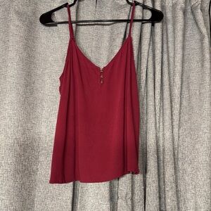 3/$15! 🎈 Spaghetti Strap V-Neck Cami Top - Berry color